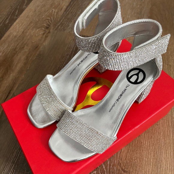 Wishbone Girls Sparkly Heel - Picture 1 of 6